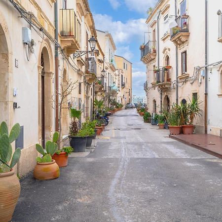 La Casa Di Eva In Via Nizza Apartment Syracuse Luaran gambar