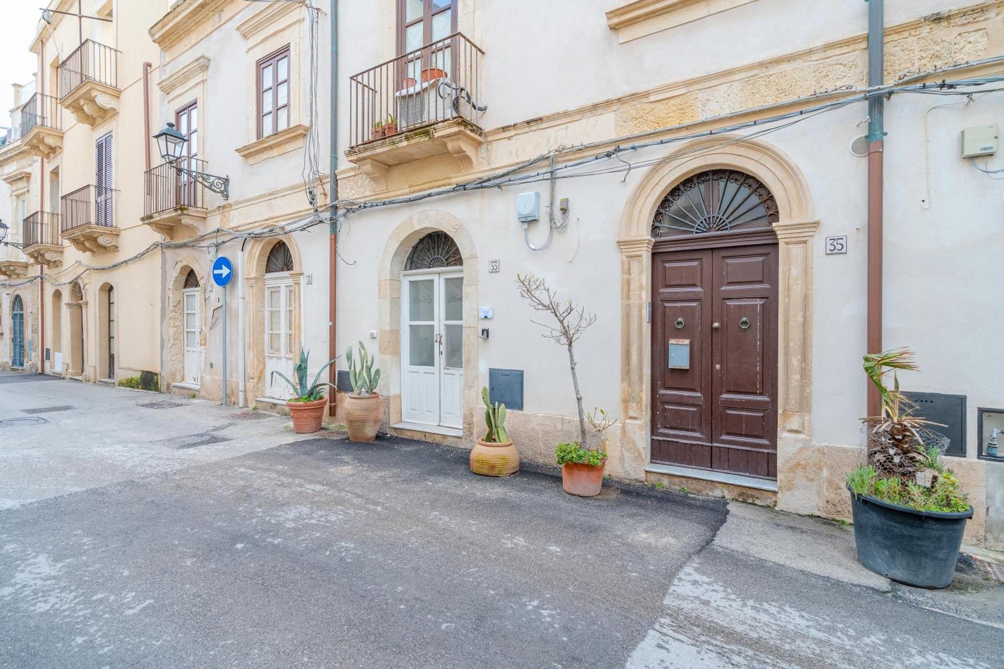 La Casa Di Eva In Via Nizza Apartment Syracuse Luaran gambar